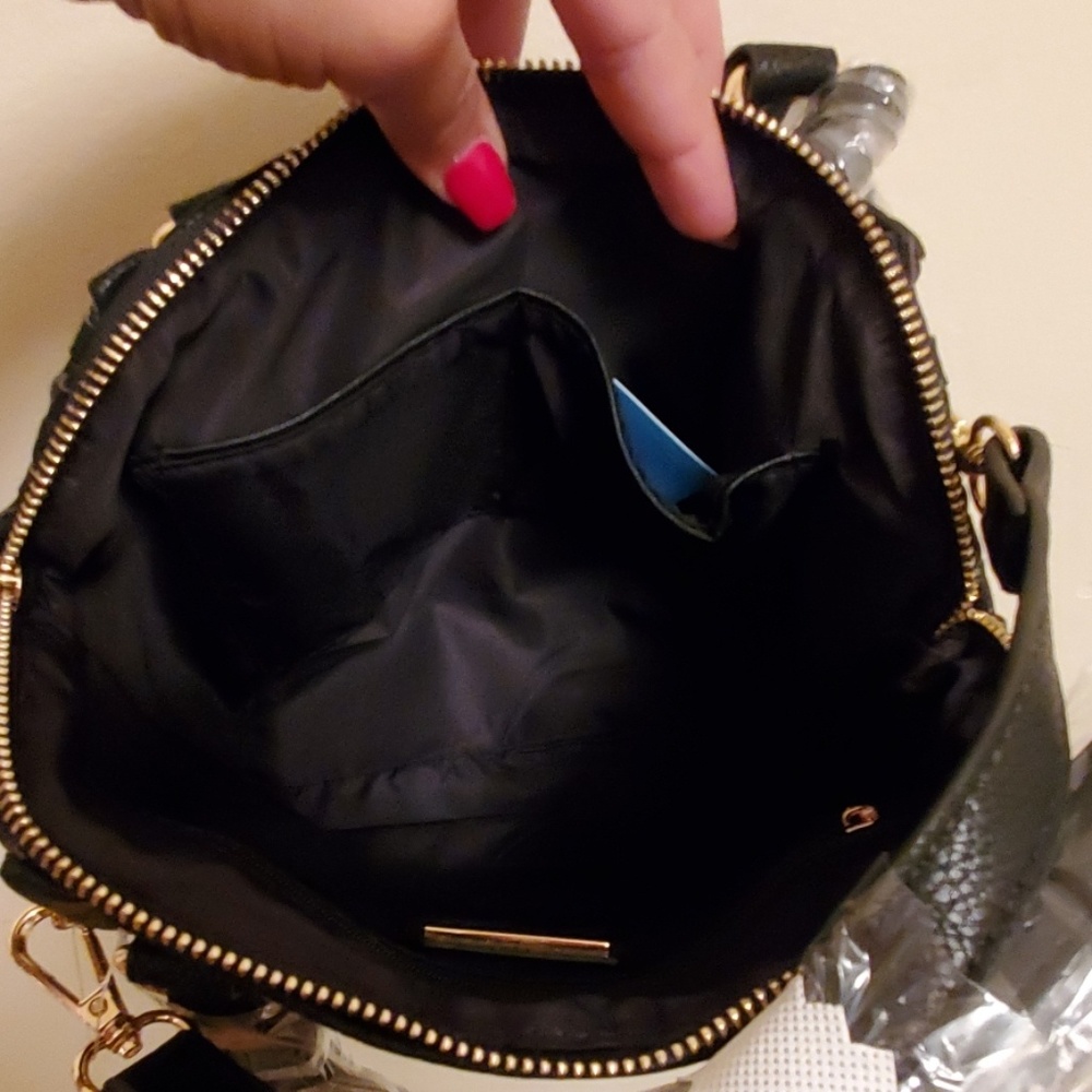 50% OFF Black Purse - Picture 2 of 7
